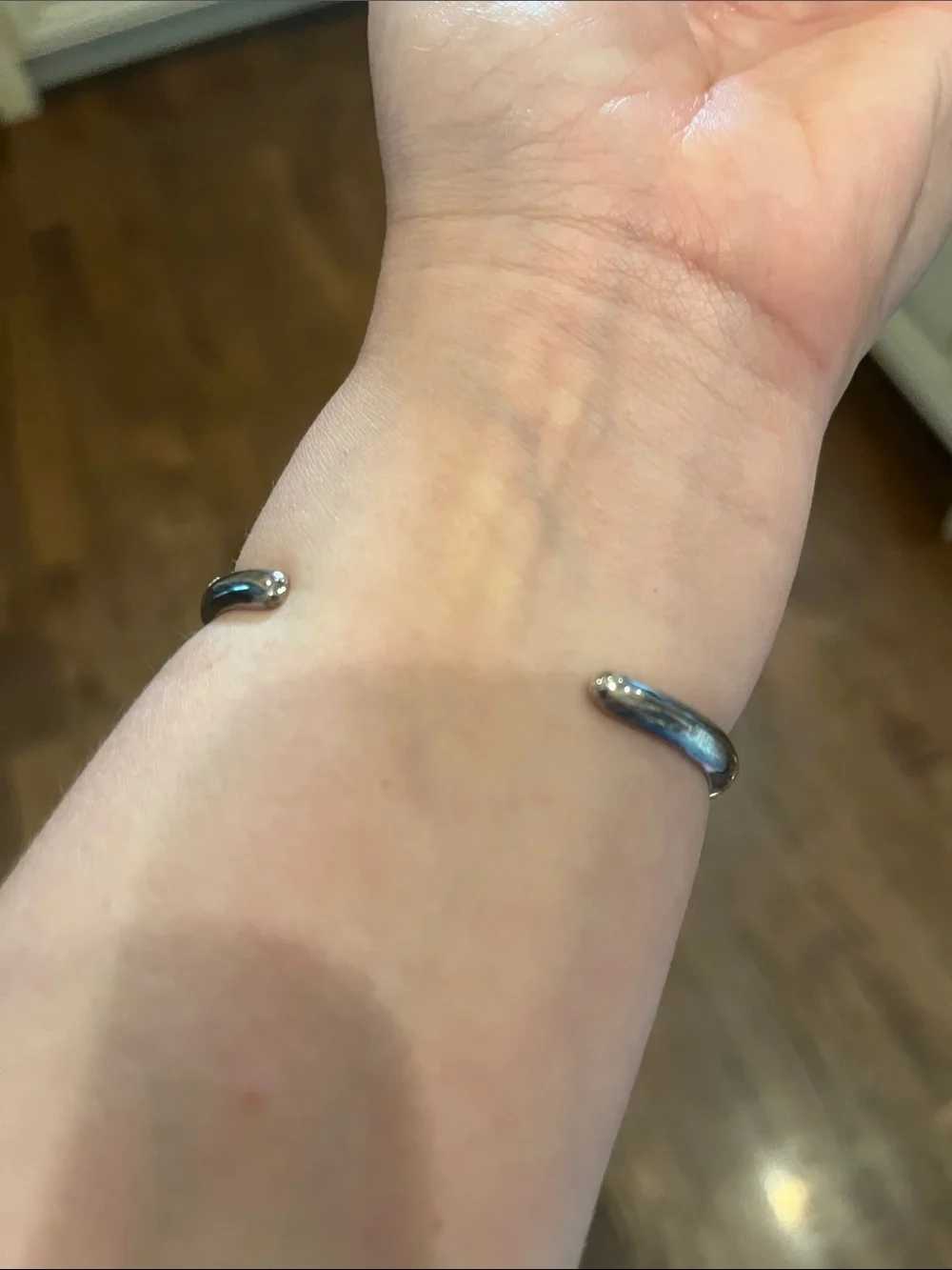 Sterling/onyx vtg Sleek Black and Silver Enamel Bangle Bracelet